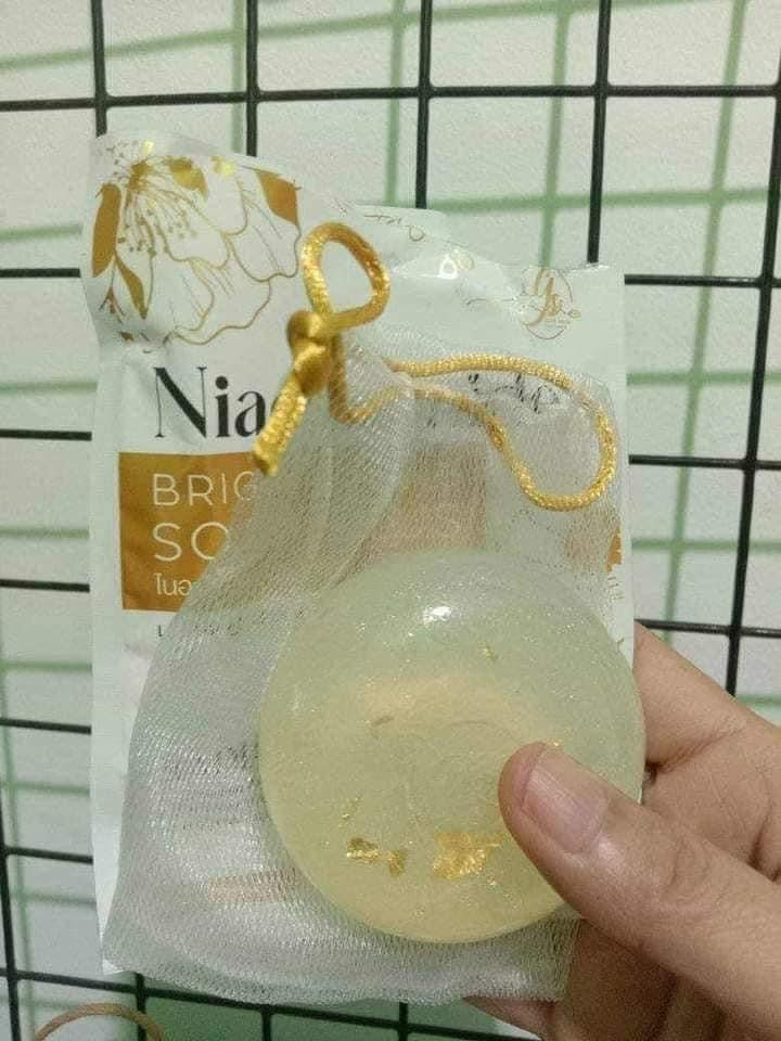 AR Niacinamide Premium Whitening Soap